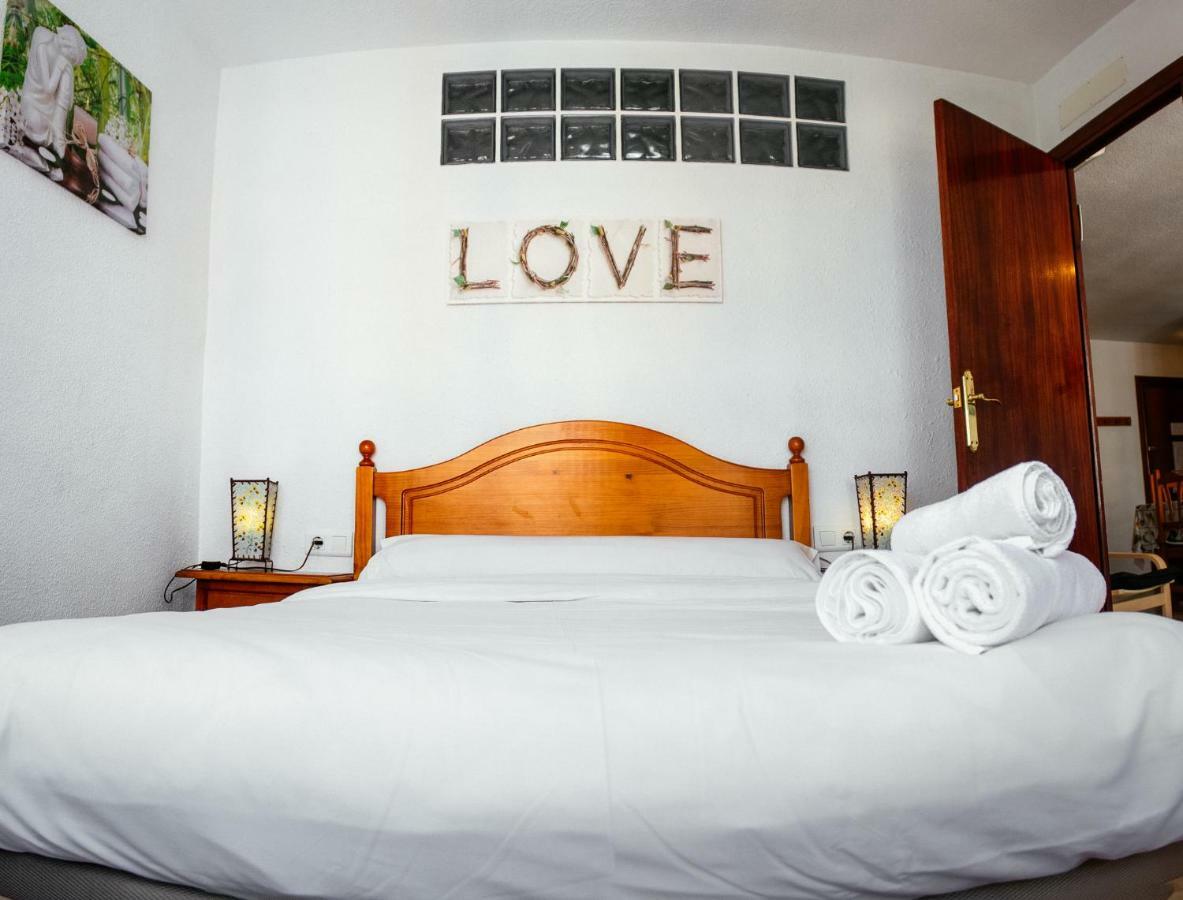 Apartamento Maranon Daire Torre Del Mar Oda fotoğraf